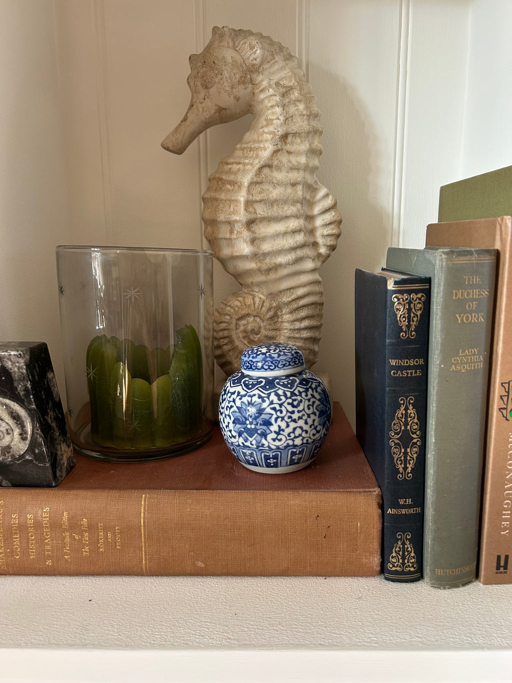 Chinese Style Small Ginger Jar