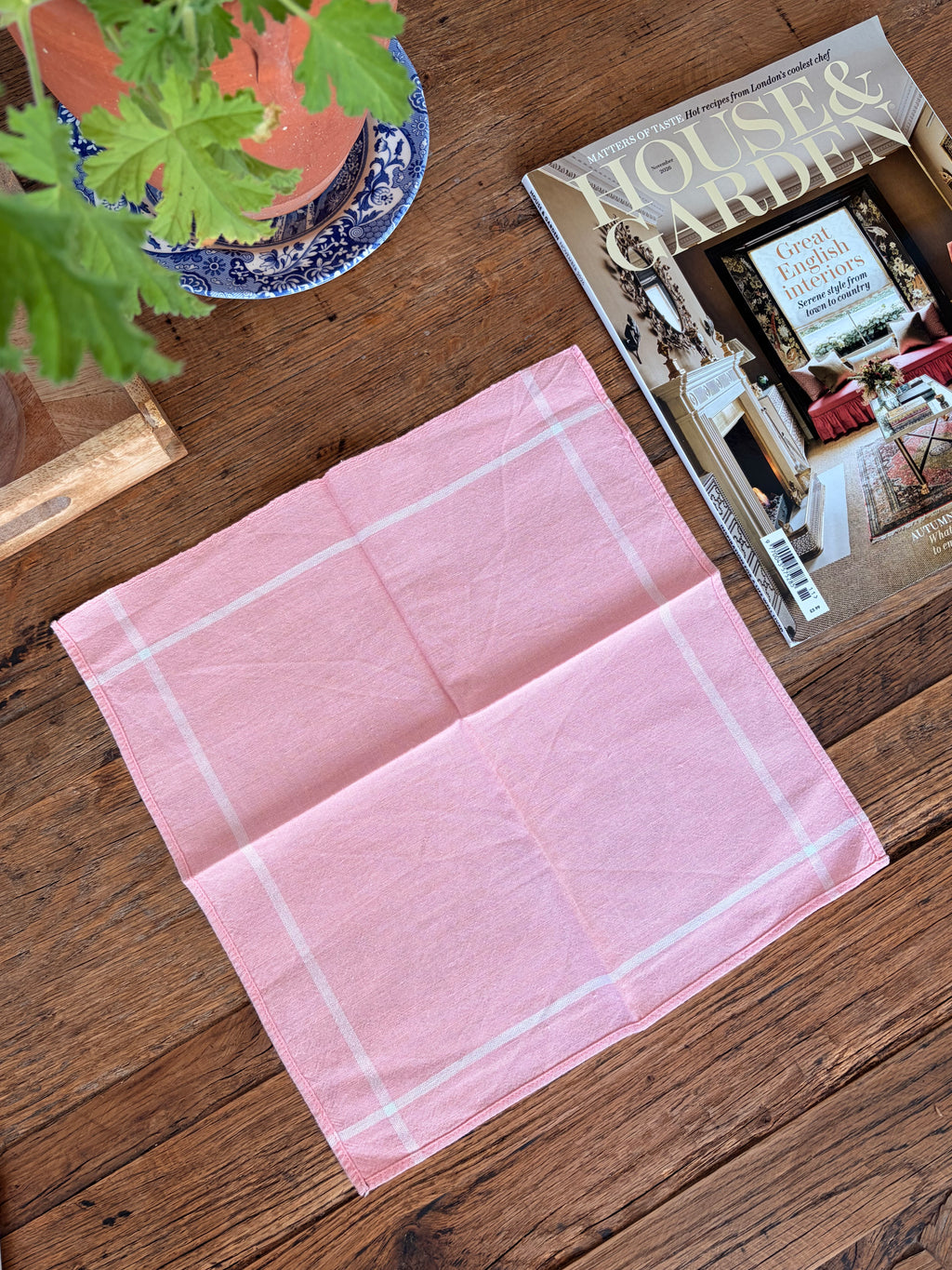 Set of 4 Vintage Pink & White Linen Square Napkins