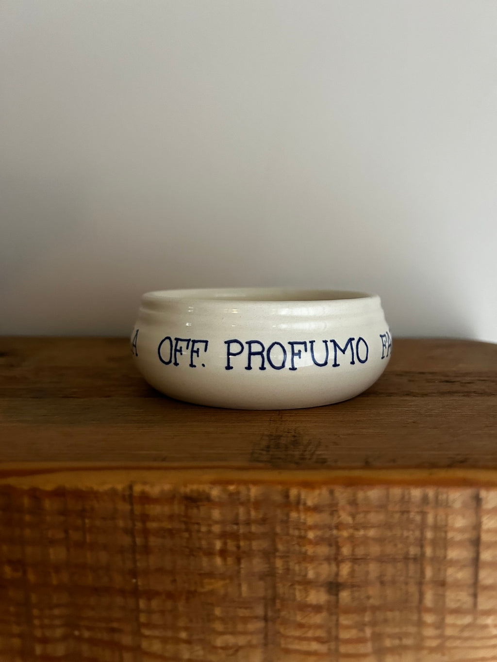 Santa Maria Novella Faramaceutica 20thC Dish