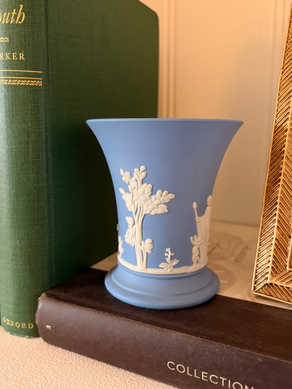 Vintage 1970 Wedgwood Blue Jasperware Flared Spill Vase