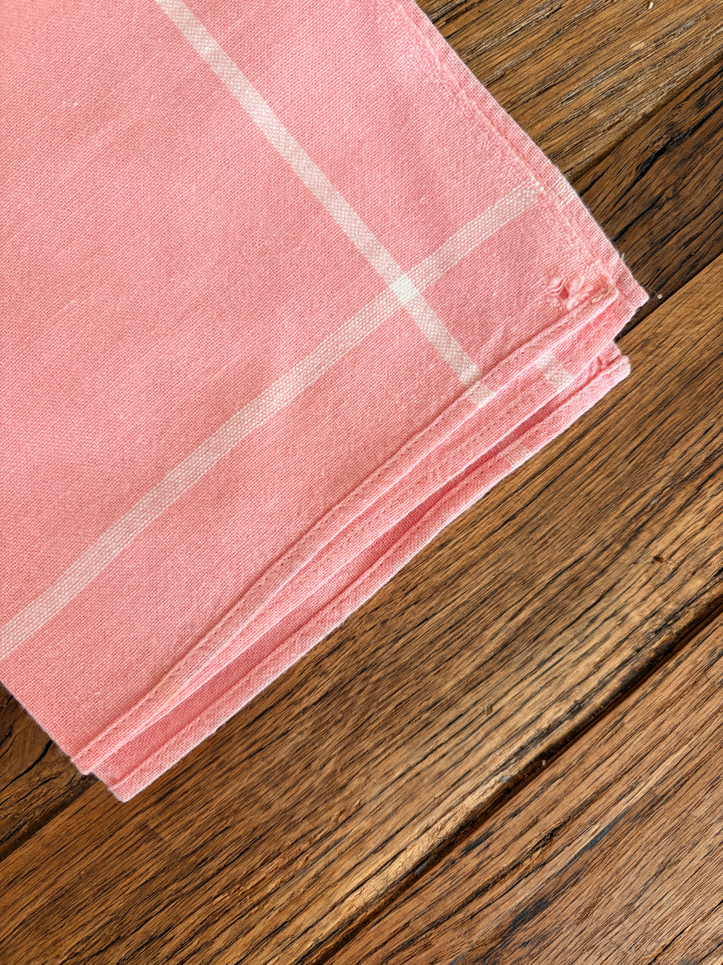 Set of 4 Vintage Pink & White Linen Square Napkins