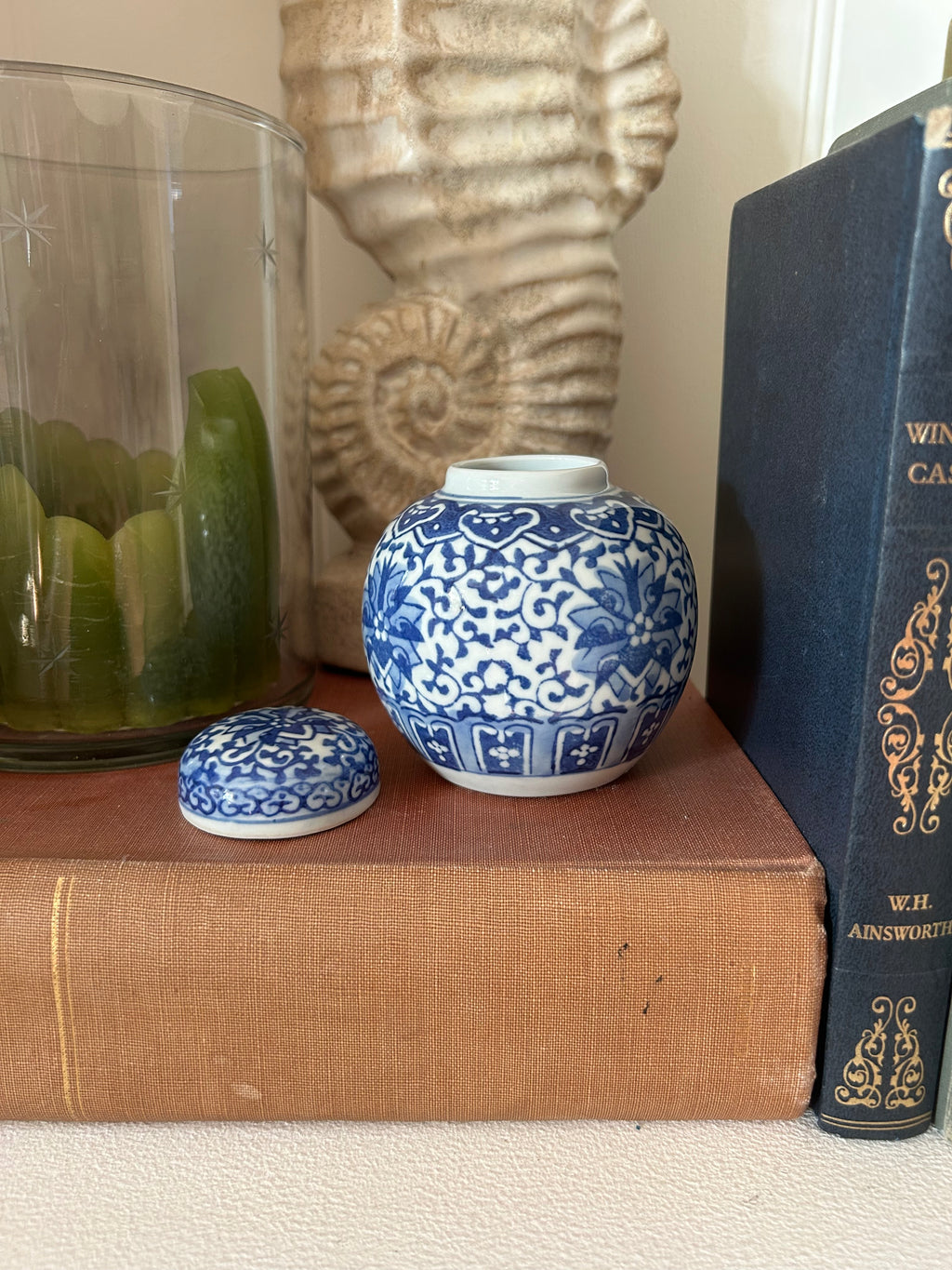 Chinese Style Small Ginger Jar