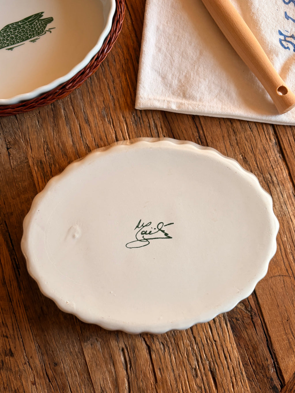 Vintage Fransk Maithe French Nesting Oval Mallard Dishes with Wicker Baskets – Set of 3
