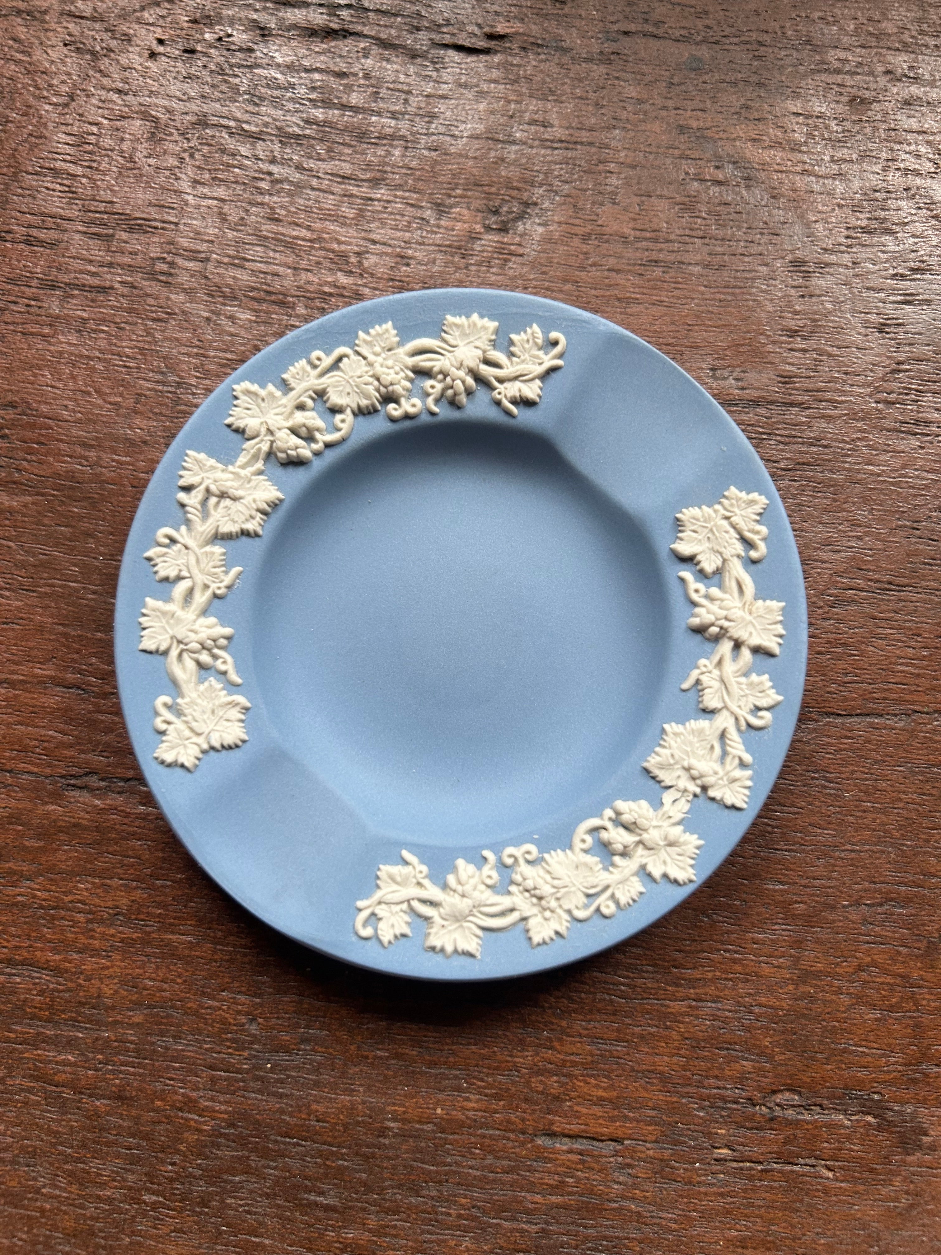 Vintage Wedgwood Pale Blue Jasperware Grapevine Pin Dish with Original Box (c. 1970s)